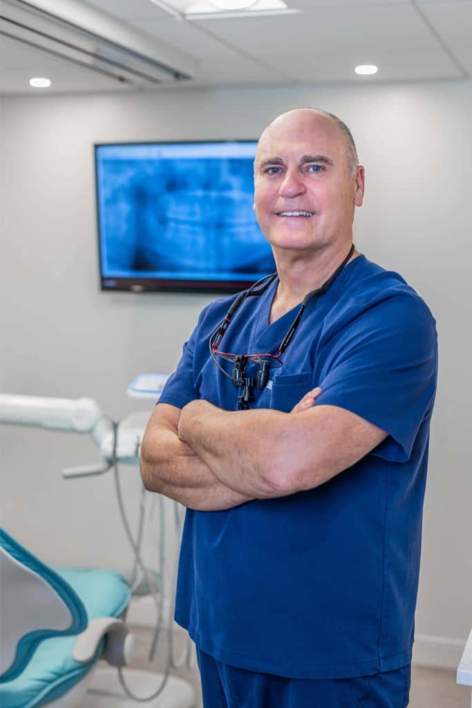 Dr Mario Desrochers - Dentiste / Dentist - Centre Dentaire Ahuntsic